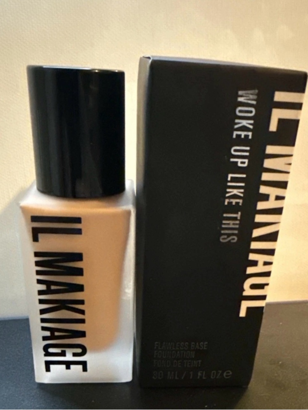 IL MAKIAGE Flawless Base Foundation - Beige Tone cl# 025 woke Up Like This